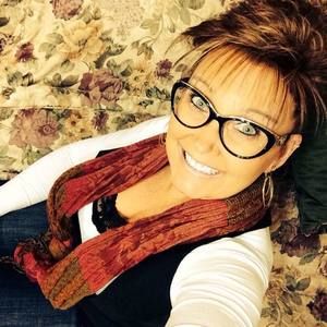 Meet your Posher, Theresa